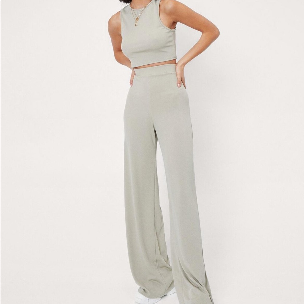 NASTY GAL crop top and wide leg pants set - Picture 1 of 4